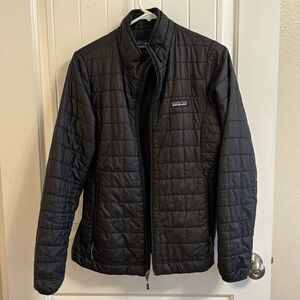 Women’s Black Insulated Patagonia Jacket Medium